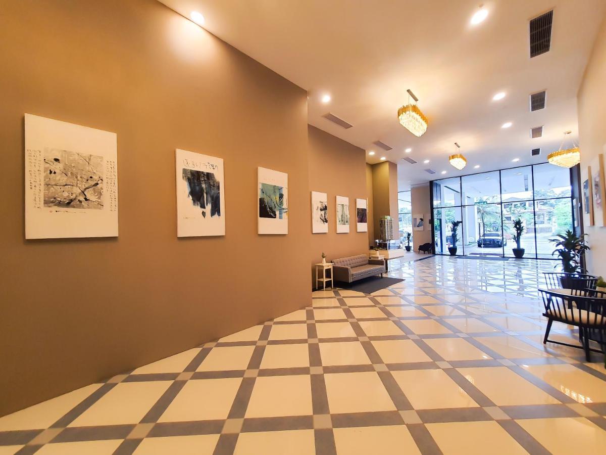 Ramada Suites By Wyndham The Straits Τζόχορ Μπάχρου Εξωτερικό φωτογραφία