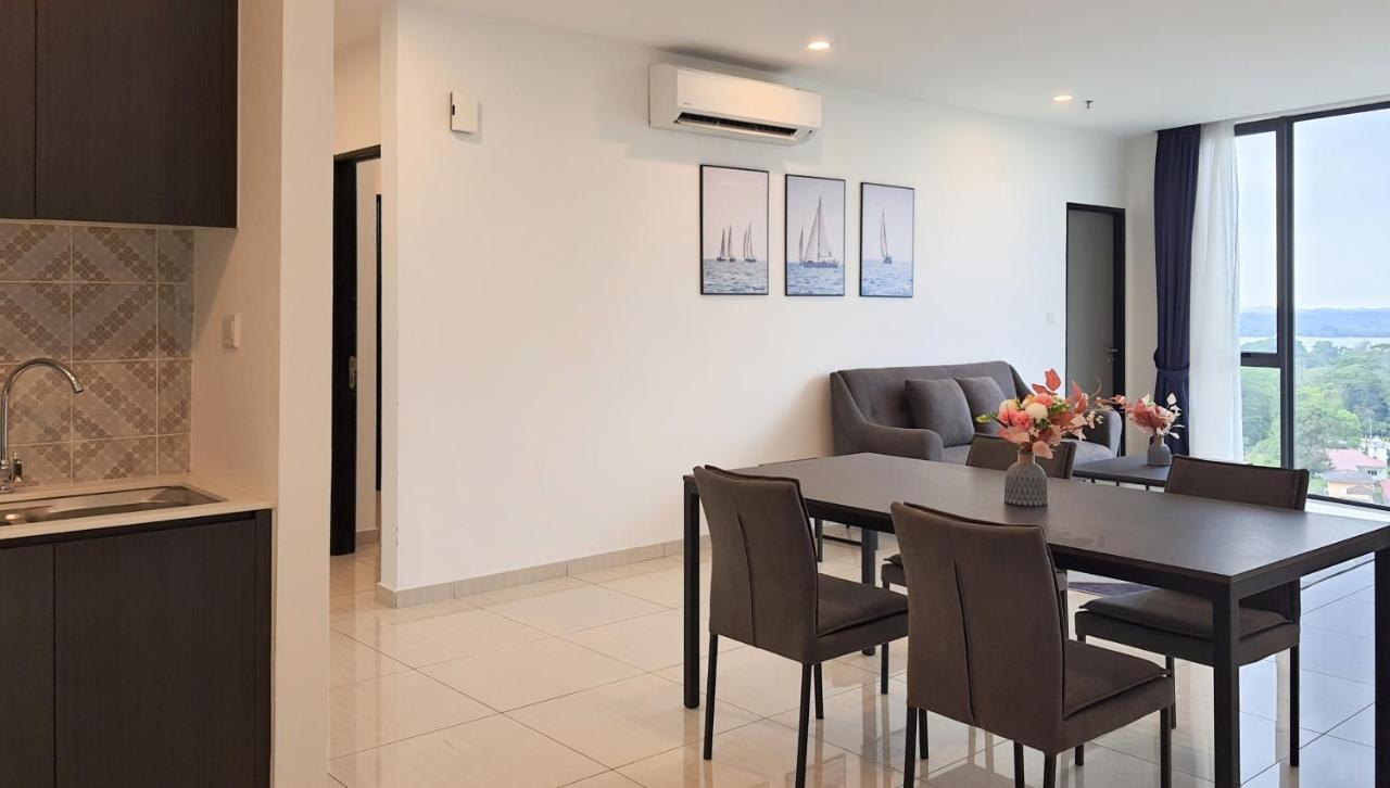 Ramada Suites By Wyndham The Straits Τζόχορ Μπάχρου Εξωτερικό φωτογραφία