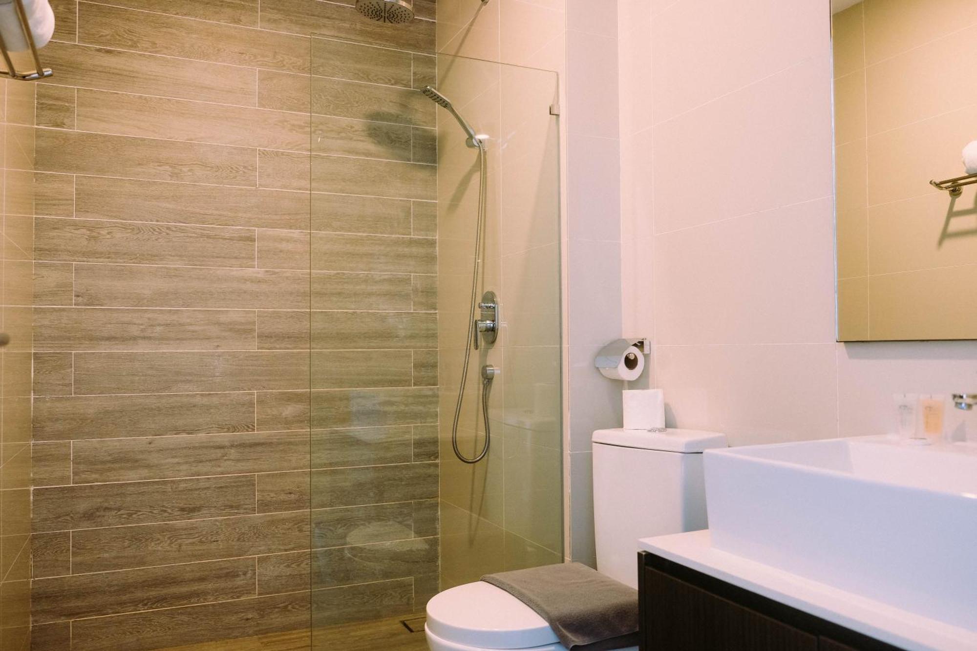 Ramada Suites By Wyndham The Straits Τζόχορ Μπάχρου Εξωτερικό φωτογραφία