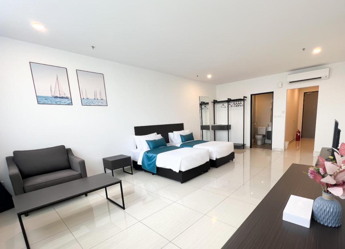 Ramada Suites By Wyndham The Straits Τζόχορ Μπάχρου Εξωτερικό φωτογραφία